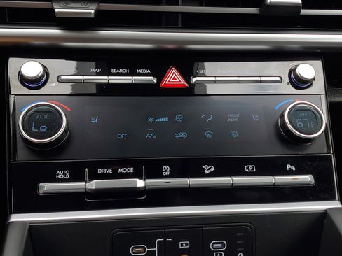 Used 2025 Hyundai Santa Fe SEL FWD image 25