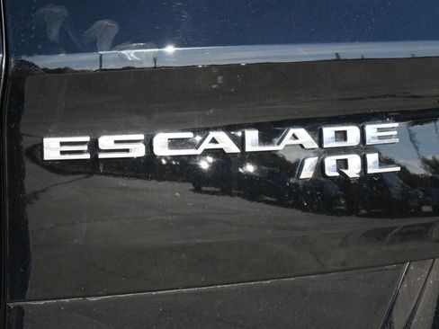 New 2026 Cadillac Escalade IQL Sport 1 w/ LPO, ONYX Package image 70