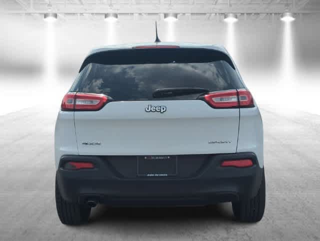 Used 2015 Jeep Cherokee Sport AWD/4WD image 7