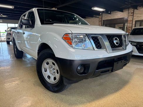 Used 2016 Nissan Frontier S RWD image 1