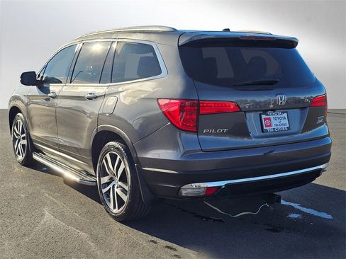 Used 2016 Honda Pilot Touring image 3