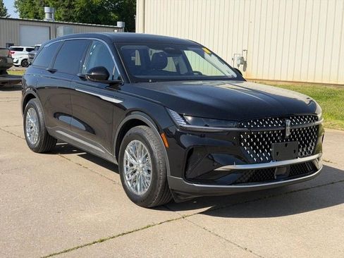 Used 2025 Lincoln Nautilus Premier w/ Equipment Group 102A AWD/4WD image 1