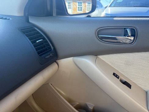 Used 2011 Nissan Altima 2.5 S image 19