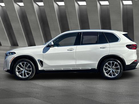 Used 2024 BMW X5 sDrive40i w/ Premium Package image 7