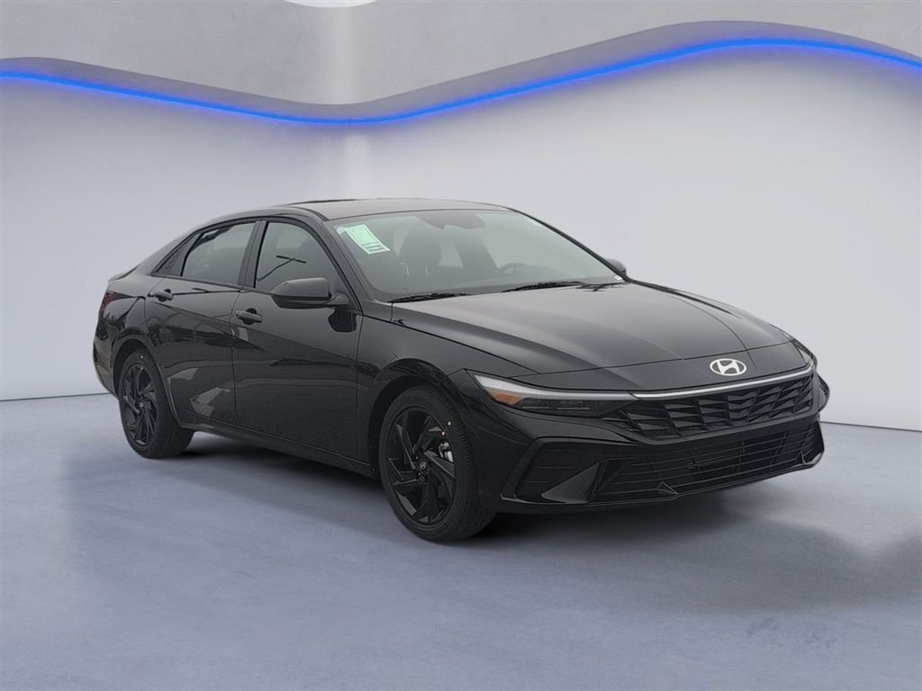 Used 2026 Hyundai Elantra Sport FWD image 7