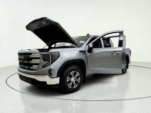 Used 2023 GMC Sierra 1500 SLE w/ Enhanced Capability Package AWD/4WD image 10