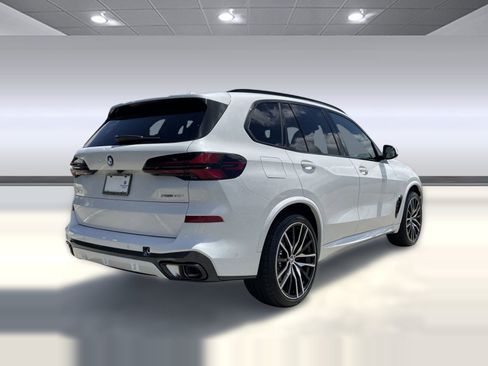 Used 2026 BMW X5 sDrive40i w/ M Sport Package image 9