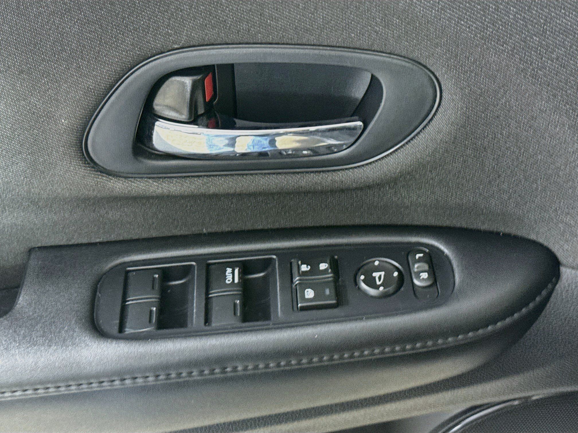 Used 2019 Honda HR-V LX image 20