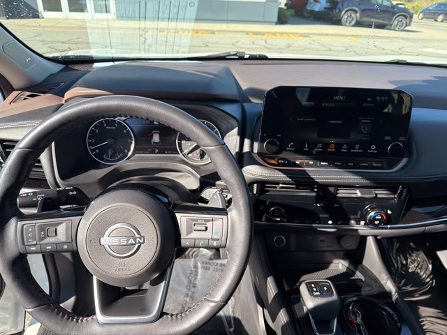 Used 2023 Nissan Rogue SL w/ SL Premium Package AWD/4WD image 15