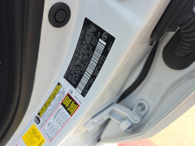 Used 2025 Toyota Camry LE FWD image 29