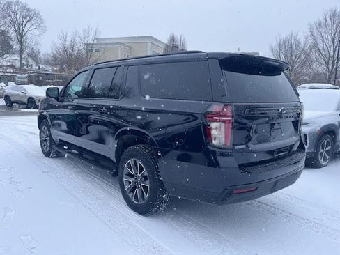 Used 2023 Chevrolet Suburban Z71 w/ Z71 Off-Road Package image 4