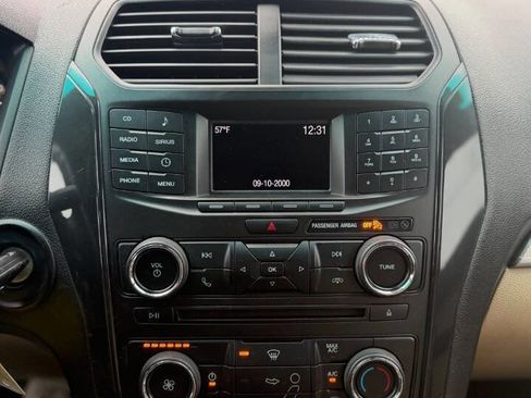 Used 2016 Ford Explorer 4WD image 17