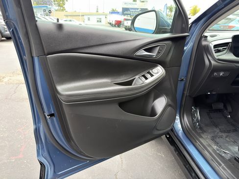 Used 2024 Buick Encore GX Sport Touring FWD image 22