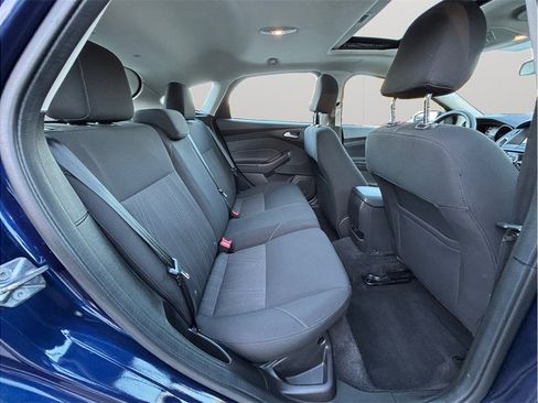 Used 2017 Ford Focus SEL image 31