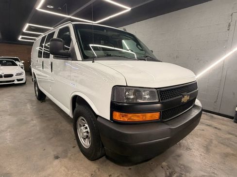 Used 2024 Chevrolet Express 2500 w/ Driver Convenience Package RWD image 2