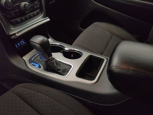 Used 2018 Jeep Grand Cherokee Laredo image 26