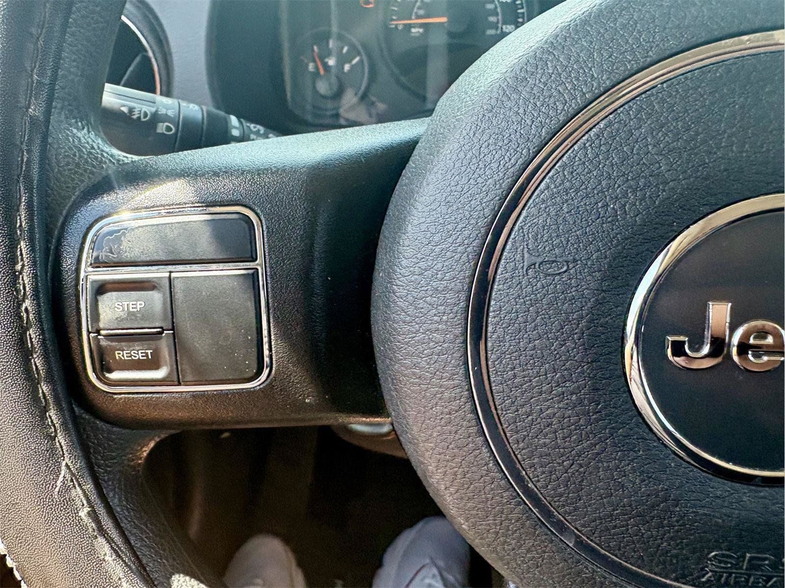 Used 2016 Jeep Patriot Sport FWD image 17