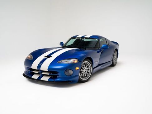 Used 1997 Dodge Viper GTS RWD image 7