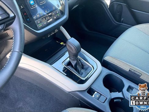 Certified 2025 Subaru Forester Premium AWD/4WD image 16
