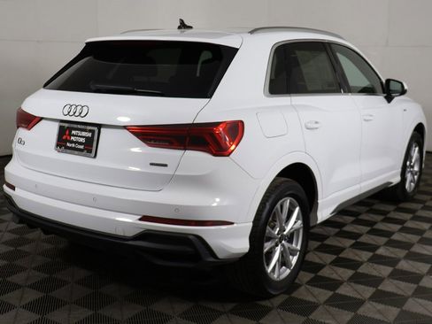 Used 2025 Audi Q3 2.0T Premium image 11