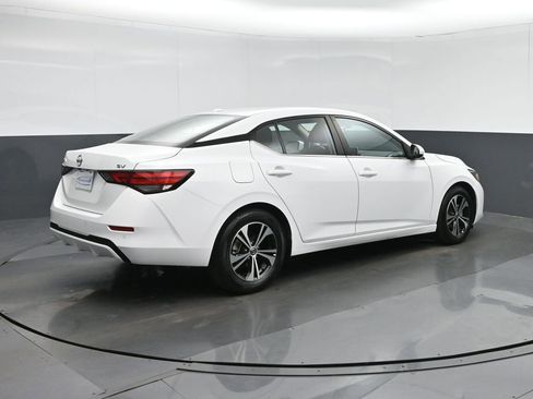 Used 2023 Nissan Sentra SV image 7