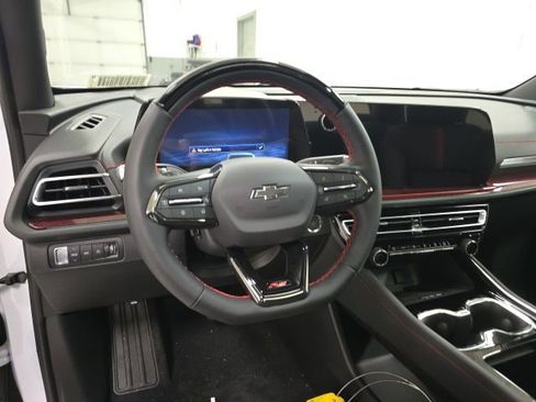 New 2026 Chevrolet Traverse RS image 10