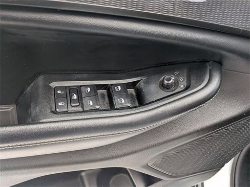 Certified 2023 Jeep Grand Cherokee L Laredo w/ Luxury Tech Group I image 15