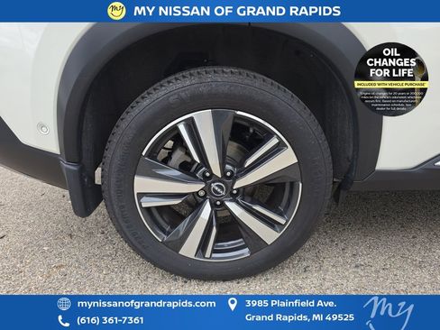 Used 2023 Nissan Rogue Platinum w/ Platinum Premium Package AWD/4WD image 34