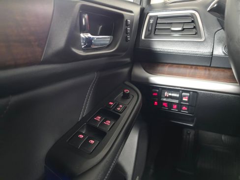 Used 2018 Subaru Outback 2.5i Limited image 34