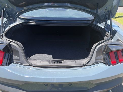 Used 2024 Ford Mustang Premium RWD image 8