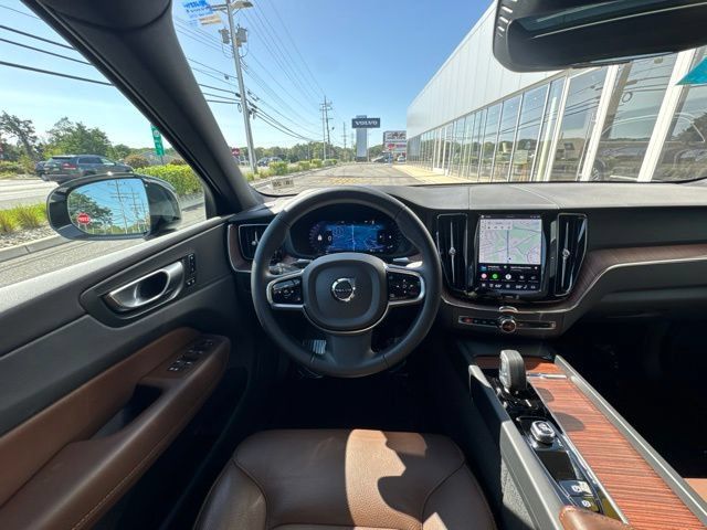 Used 2024 Volvo XC60 B5 Plus w/ Climate Package AWD/4WD image 21