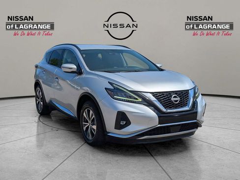 Used 2023 Nissan Murano SV image 3