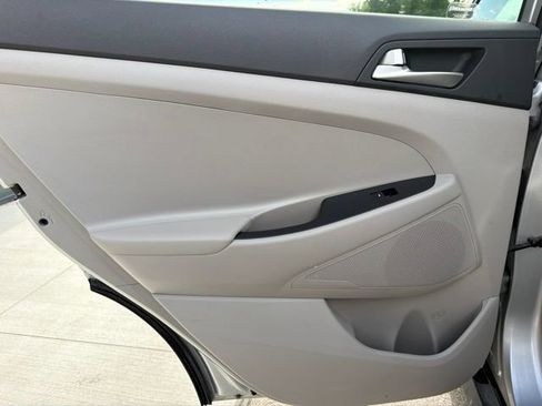 Used 2020 Hyundai Tucson Value AWD/4WD image 16