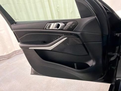 Used 2022 BMW X5 M50i AWD/4WD image 29