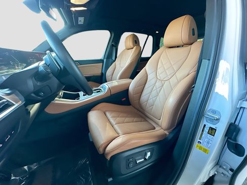 Certified 2024 BMW X5 sDrive40i image 21