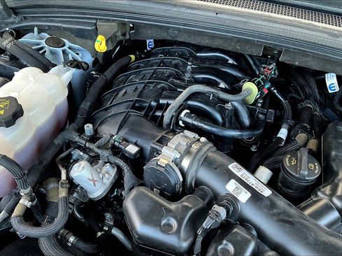 Used 2023 Jeep Grand Cherokee Altitude image 35