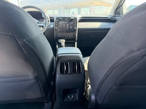 Used 2024 Hyundai Tucson SEL FWD image 18