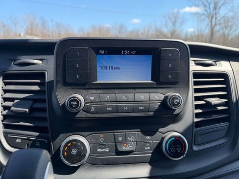 Used 2024 Ford Transit 250 Low Roof w/ Exterior Upgrade Package image 21