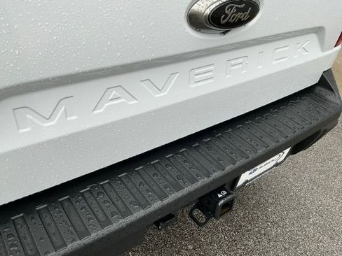 Used 2024 Ford Maverick Lariat w/ Black Appearance Package FWD image 5