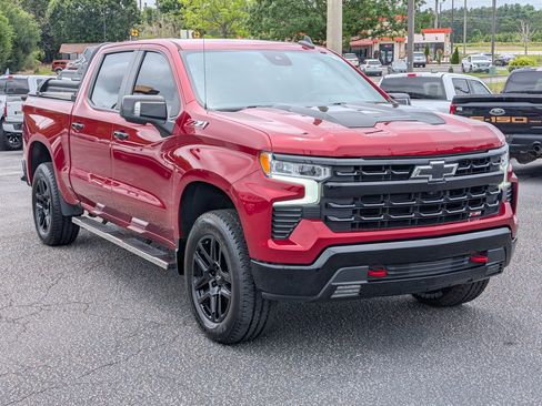 Used 2022 Chevrolet Silverado 1500 LT Trail Boss w/ LT Trail Boss Premium Package AWD/4WD image 4