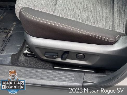 Used 2023 Nissan Rogue SV image 26