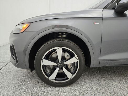 Used 2023 Audi Q5 2.0T Premium Plus w/ Premium Plus Package AWD/4WD image 17