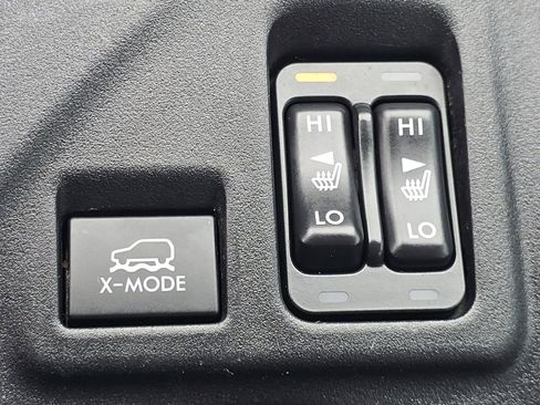 Used 2019 Subaru Crosstrek 2.0i Premium w/ Eyesight System image 5