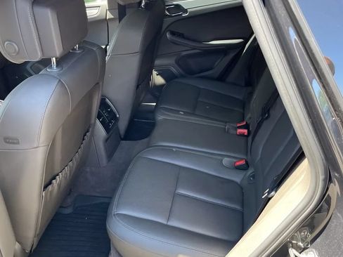 Used 2017 Porsche Macan S AWD/4WD image 9