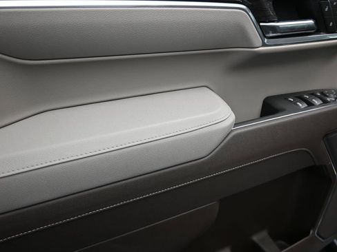 New 2026 Chevrolet Silverado 1500 LTZ w/ Z71 Off-Road Package image 11