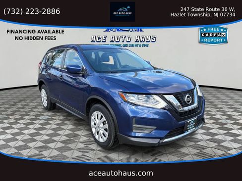 Used 2017 Nissan Rogue S image 1