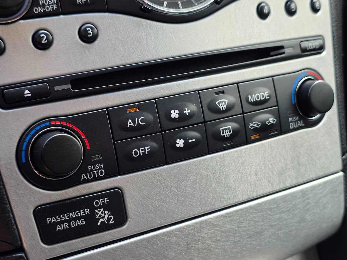 Used 2009 INFINITI G37 Sport w/ Premium Pkg RWD image 37
