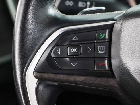 Used 2022 Jeep Grand Cherokee L Limited w/ Black Appearance Package RWD image 13