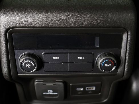 Used 2023 GMC Acadia SLE w/ Driver Convenience Package image 55