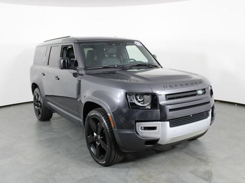 Used 2023 Land Rover Defender 130 S AWD/4WD image 4